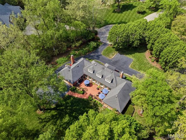 1721 Kenmont Road, Ladue, MO 63124