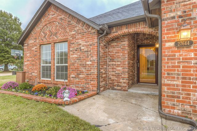 27644 E 113th Street, Coweta, OK 74429