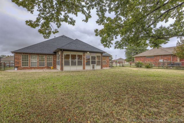 27644 E 113th Street, Coweta, OK 74429