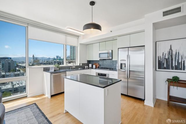 501 Beale Street 15H, San Francisco, CA 94105