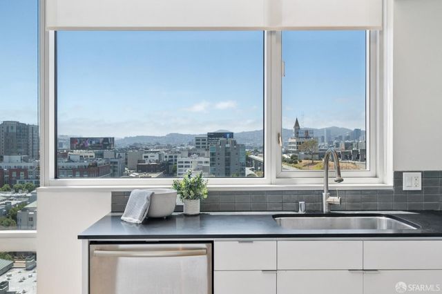 501 Beale Street 15H, San Francisco, CA 94105