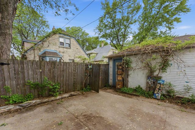 3208 N 50th STREET, Milwaukee, WI 53216