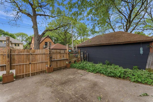 3208 N 50th STREET, Milwaukee, WI 53216