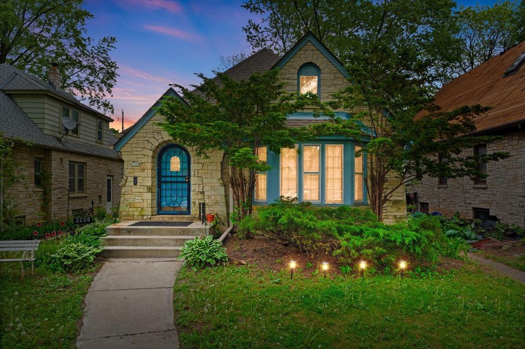 3208 N 50th STREET, Milwaukee, WI 53216