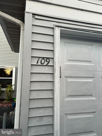 109 PEBBLE, East Windsor, NJ 08520