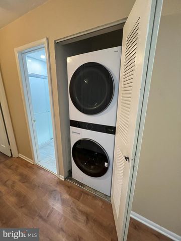 109 PEBBLE, East Windsor, NJ 08520