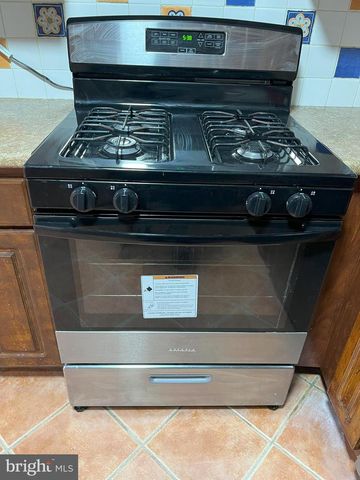 109 PEBBLE, East Windsor, NJ 08520