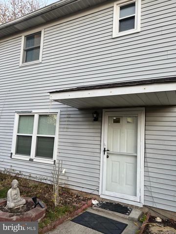 109 PEBBLE, East Windsor, NJ 08520