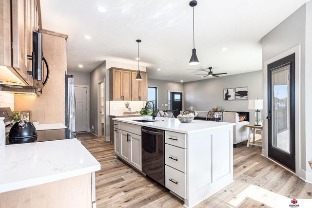 9435 Breashears Street, Lincoln, NE 68516