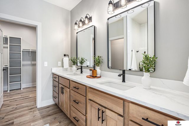 9435 Breashears Street, Lincoln, NE 68516