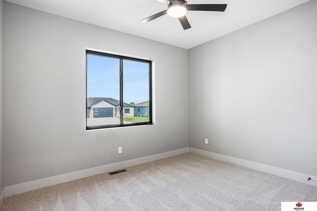 9435 Breashears Street, Lincoln, NE 68516