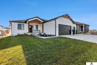 9435 Breashears Street, Lincoln, NE 68516