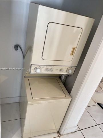 9173 Fontainebleau Blvd 3, Miami, FL 33172