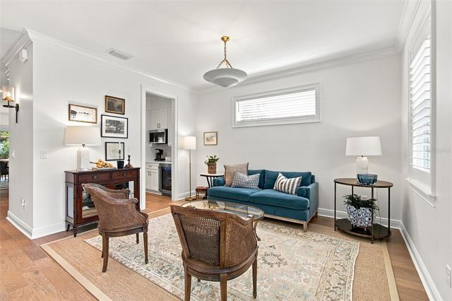 2705 W TRILBY AVENUE, Tampa, FL 33611