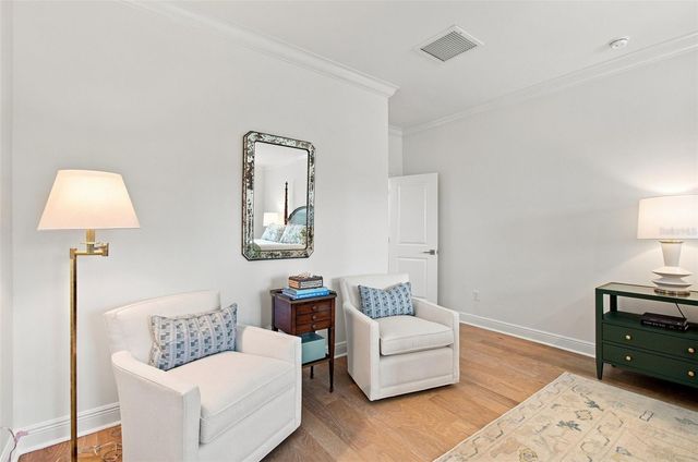 2705 W TRILBY AVENUE, Tampa, FL 33611