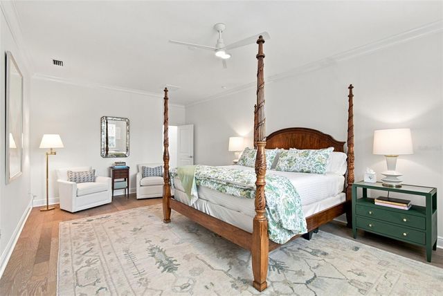 2705 W TRILBY AVENUE, Tampa, FL 33611