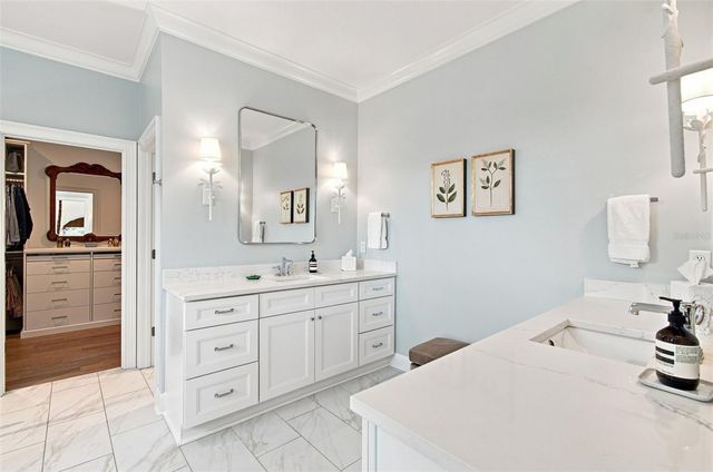 2705 W TRILBY AVENUE, Tampa, FL 33611