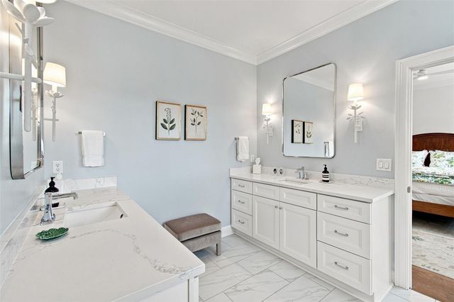2705 W TRILBY AVENUE, Tampa, FL 33611