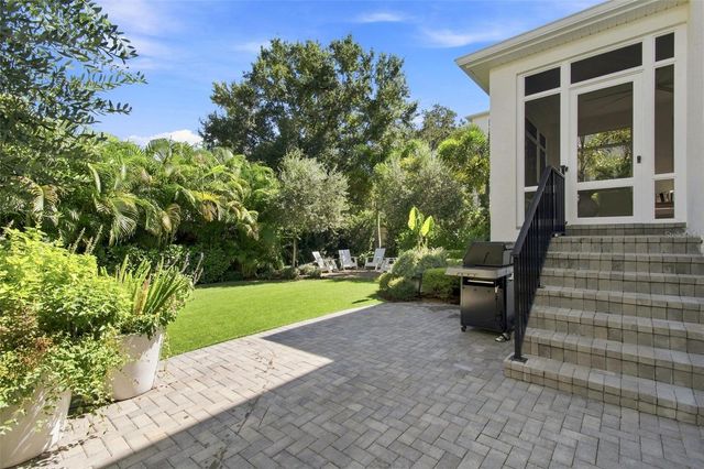 2705 W TRILBY AVENUE, Tampa, FL 33611