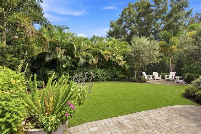 2705 W TRILBY AVENUE, Tampa, FL 33611