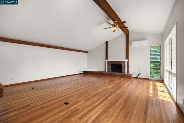 165 Topaz Ln, Pleasant Hill, CA 94523