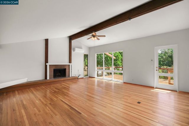 165 Topaz Ln, Pleasant Hill, CA 94523