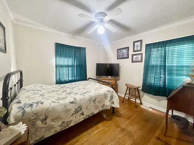 1368 Saint Anne St, Lewisburg, TN 37091