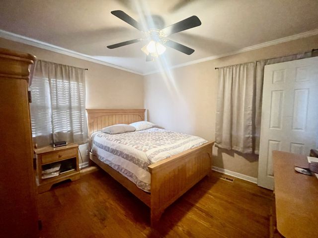 1368 Saint Anne St, Lewisburg, TN 37091