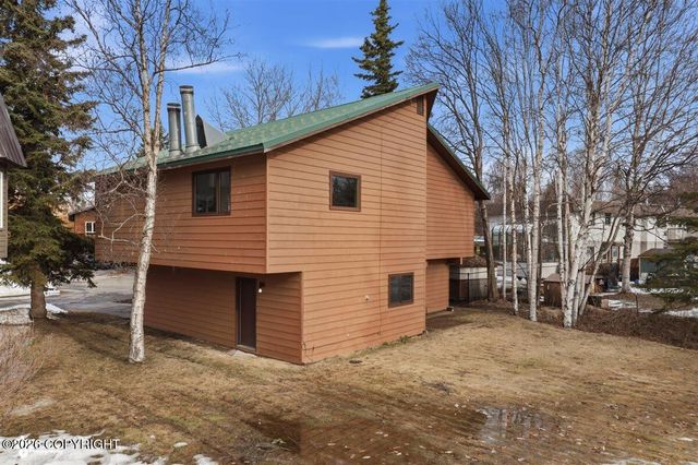 1823 Buccaneer Place, Anchorage, AK 99501