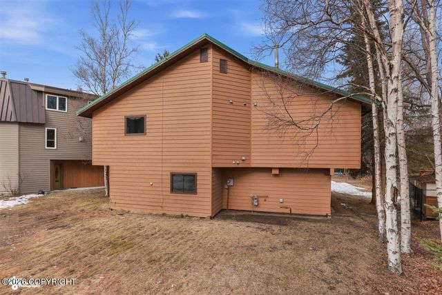 1823 Buccaneer Place, Anchorage, AK 99501