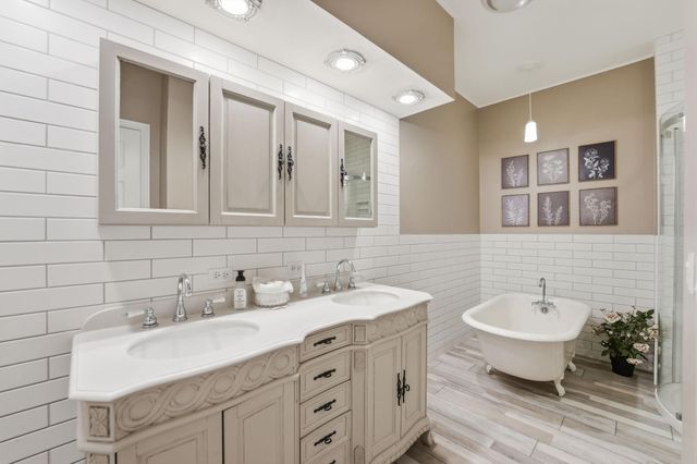 14840 Jackson Street NE, Ham Lake, MN 55304