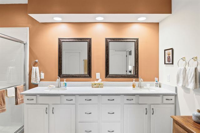 5 Abby Lynn Cir, Clarksville, TN 37043