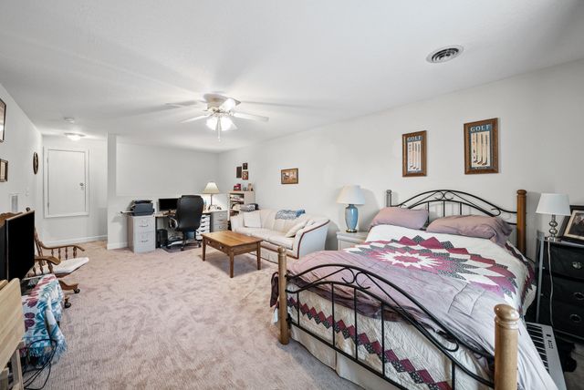 5 Abby Lynn Cir, Clarksville, TN 37043