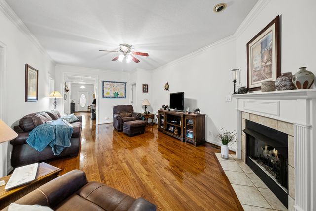 5 Abby Lynn Cir, Clarksville, TN 37043