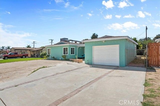 1417 W Marshall Boulevard, San Bernardino, CA 92405