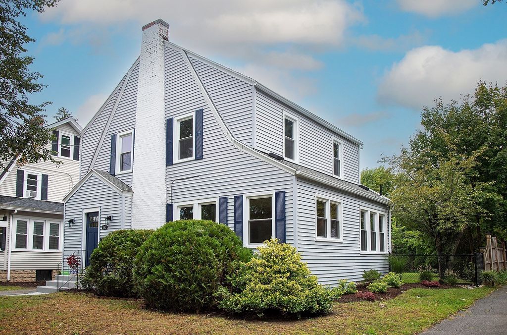 47 Hartford Ter, Springfield, MA 01118