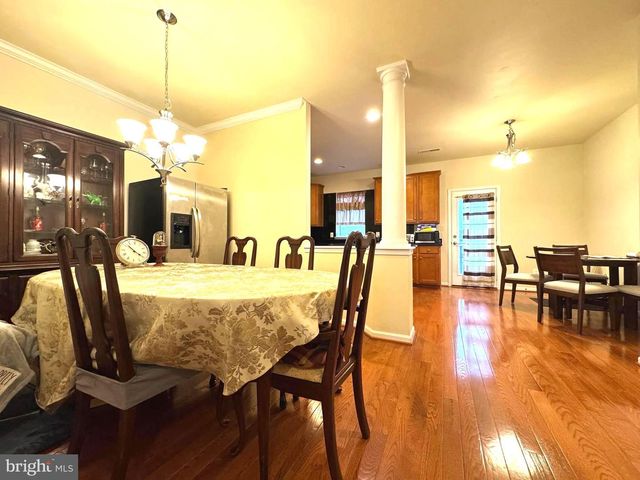 44071 EASTGATE VIEW DR, Chantilly, VA 20152