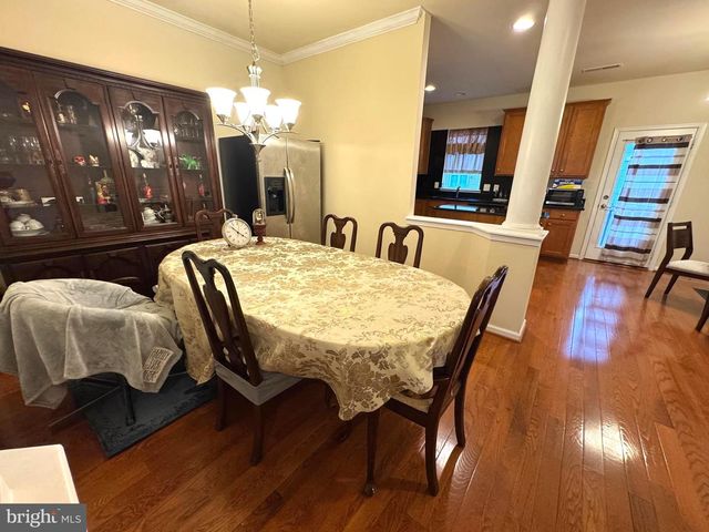 44071 EASTGATE VIEW DR, Chantilly, VA 20152