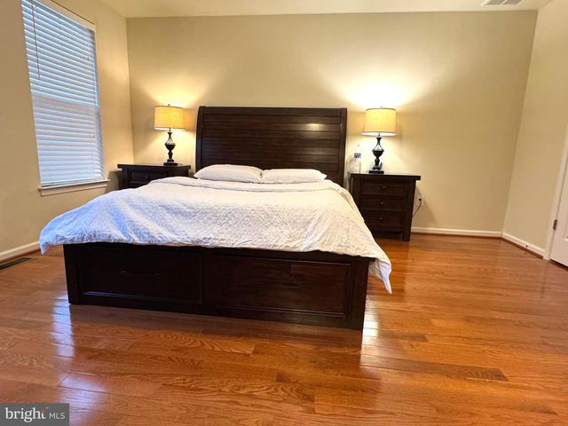 44071 EASTGATE VIEW DR, Chantilly, VA 20152