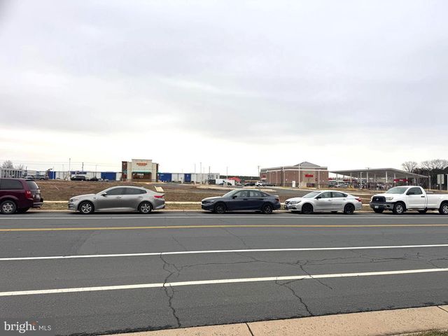 44071 EASTGATE VIEW DR, Chantilly, VA 20152