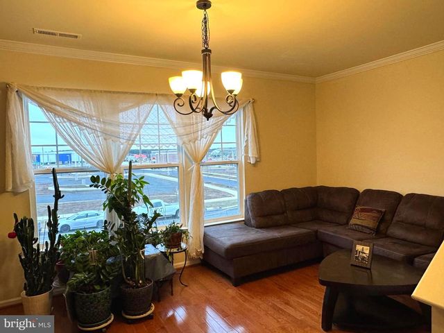 44071 EASTGATE VIEW DR, Chantilly, VA 20152