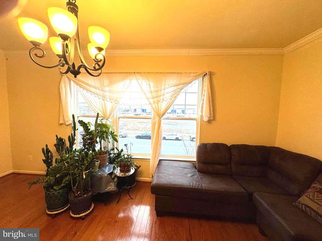 44071 EASTGATE VIEW DR, Chantilly, VA 20152