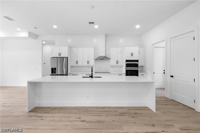 3342 70th AVE NE, Naples, FL 34120