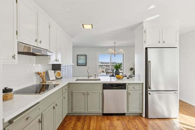 851 Bowdoin Street, San Francisco, CA 94134