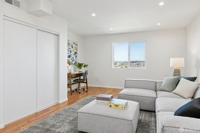 851 Bowdoin Street, San Francisco, CA 94134