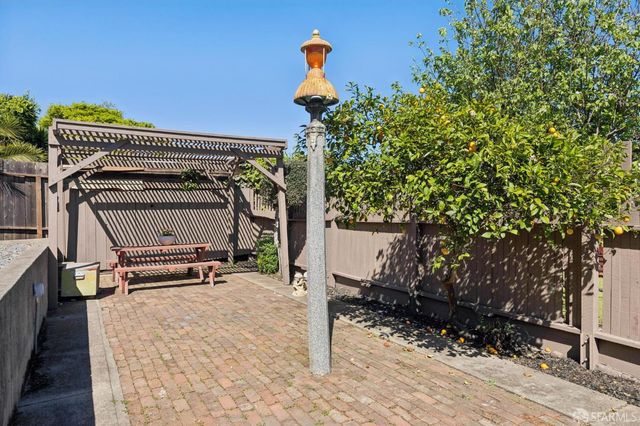 851 Bowdoin Street, San Francisco, CA 94134