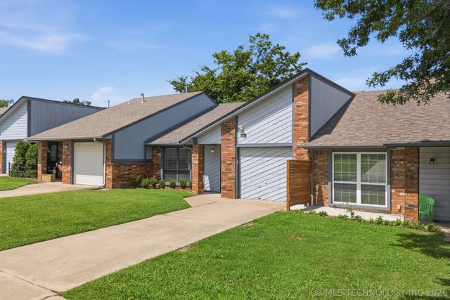 11118 S Date Street, Jenks, OK 74037