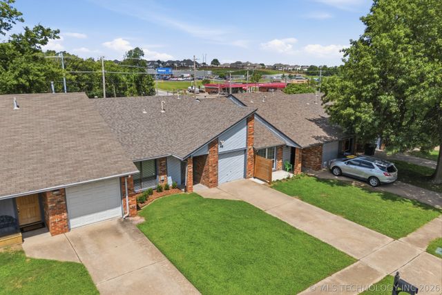 11118 S Date Street, Jenks, OK 74037
