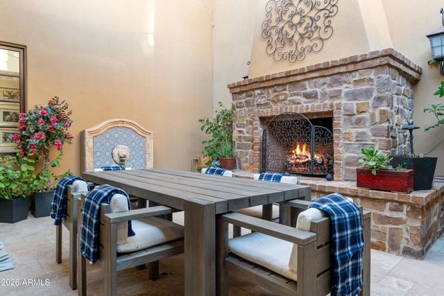 10244 E WINDRUNNER Drive, Scottsdale, AZ 85255