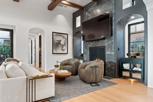 10244 E WINDRUNNER Drive, Scottsdale, AZ 85255